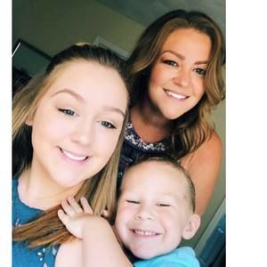 Meet your Posher, Kenzie